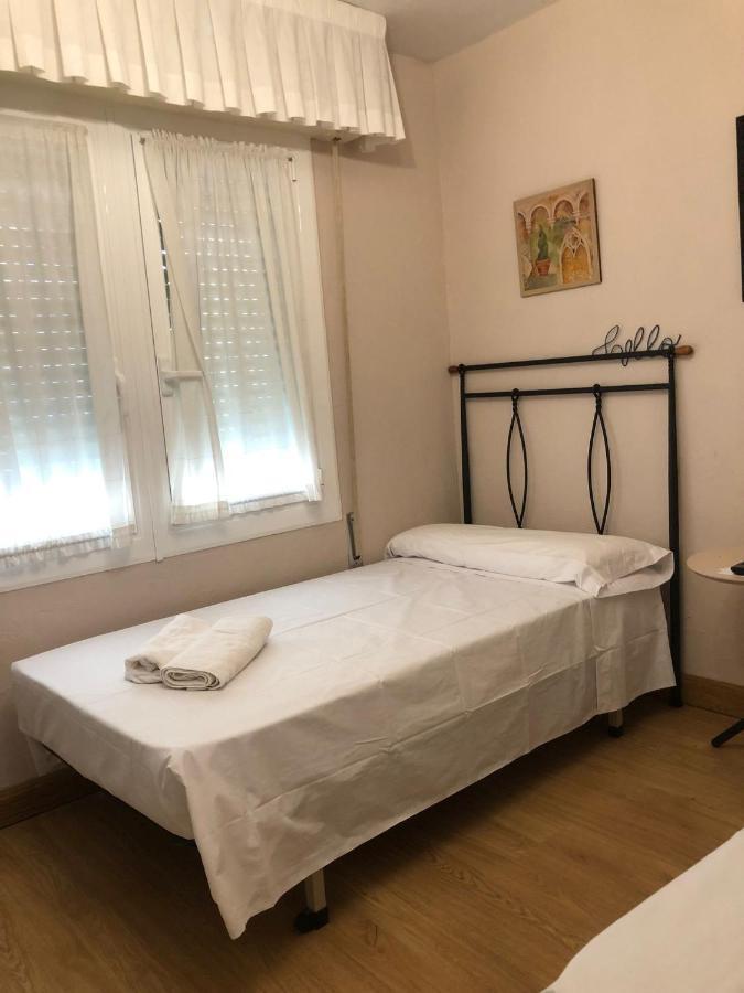 Habitacion Doble Hotel Estella Bagian luar foto